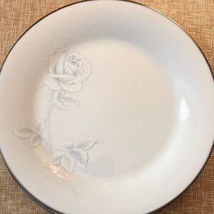 3/Noritake 2934 VIRTUE China plates